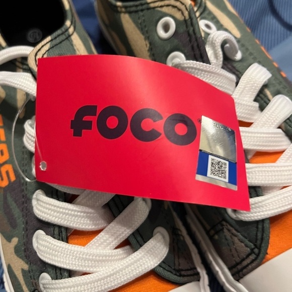 NWT FOCO Tennessee Womens Camo Low Top Canvas Shoe Size 10 - Picture 7 of 10